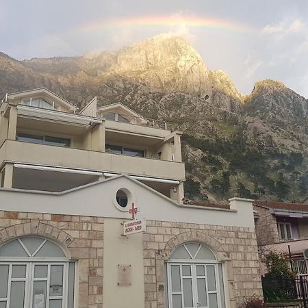 P&I Apartments Jadranska 74,Dobrota Kotor Bagian luar foto