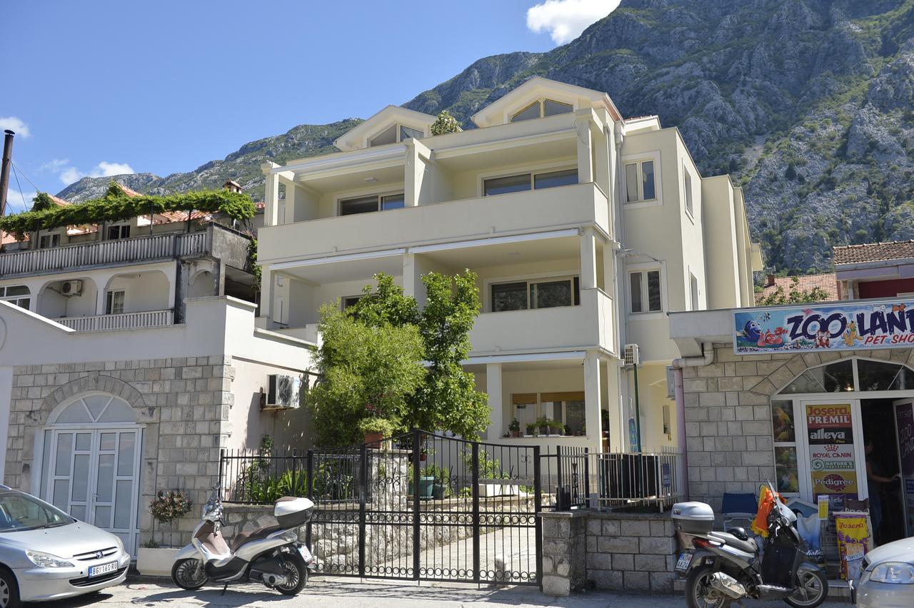 P&I Apartments Jadranska 74,Dobrota Kotor Bagian luar foto